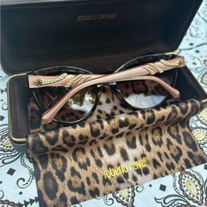 Roberto Cavalli Cat Eye Sunglasses